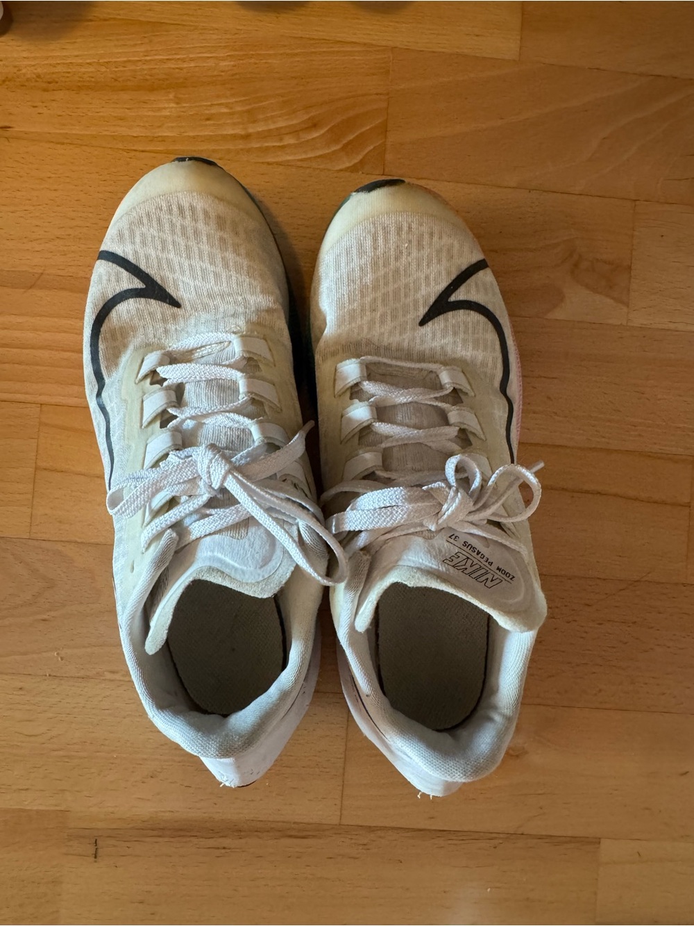 Nike White Running Sneakers — Air Zoom Pegasus 37 (6Y, fits women’s 8)